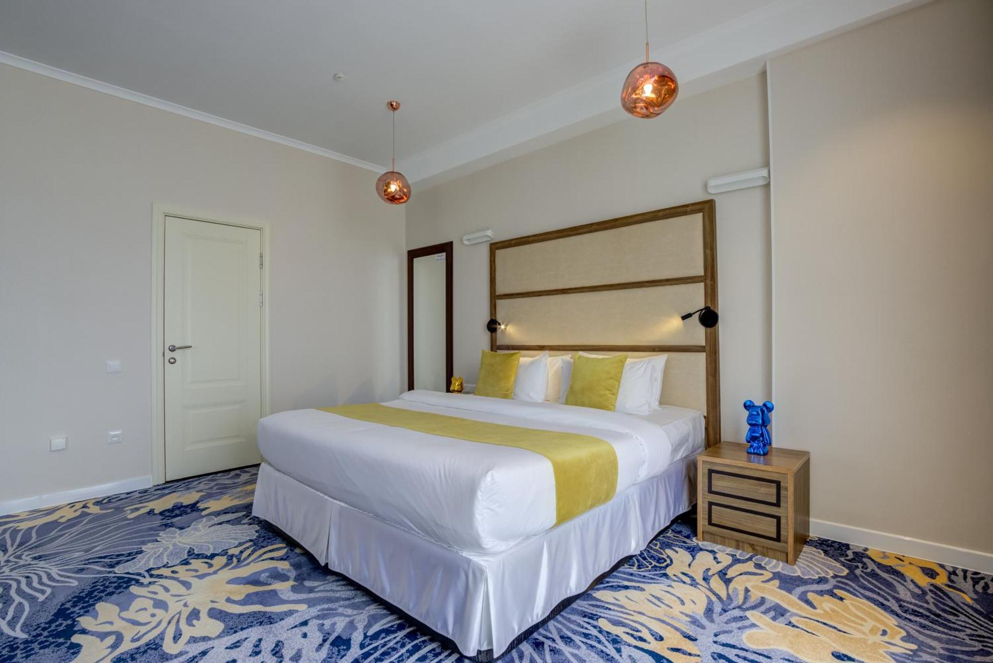 Garden Hotel & Spa Bişkek Dış mekan fotoğraf