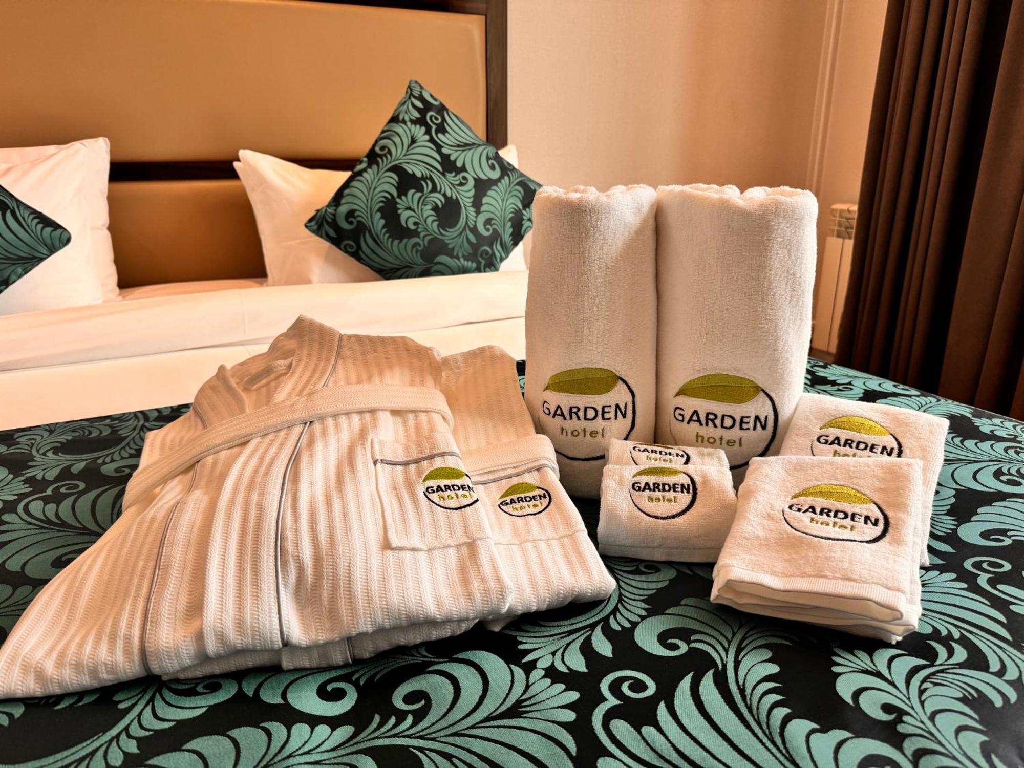Garden Hotel & Spa Bişkek Dış mekan fotoğraf